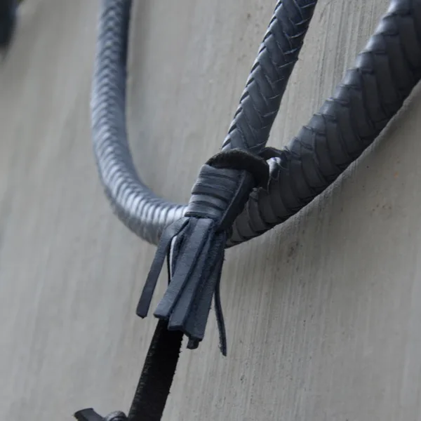 Luxury Handcrafted Bondage Whip - Premium Leather Couples Toy - 图片 5